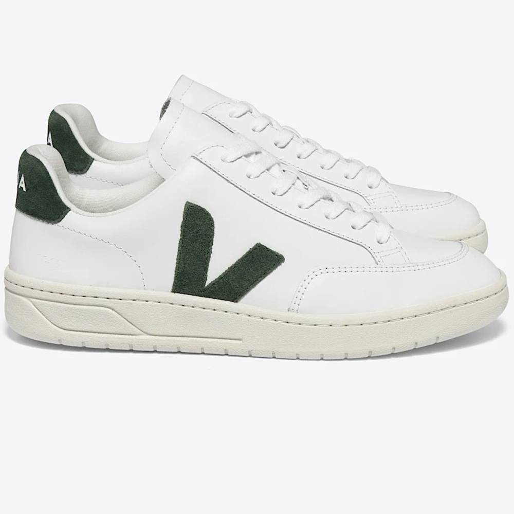 Veja V-12 Leather White Cypress Sneaker Size 39